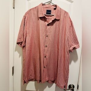 XXL Men’s Tommy Bahama button up shirt sleeve shirt
